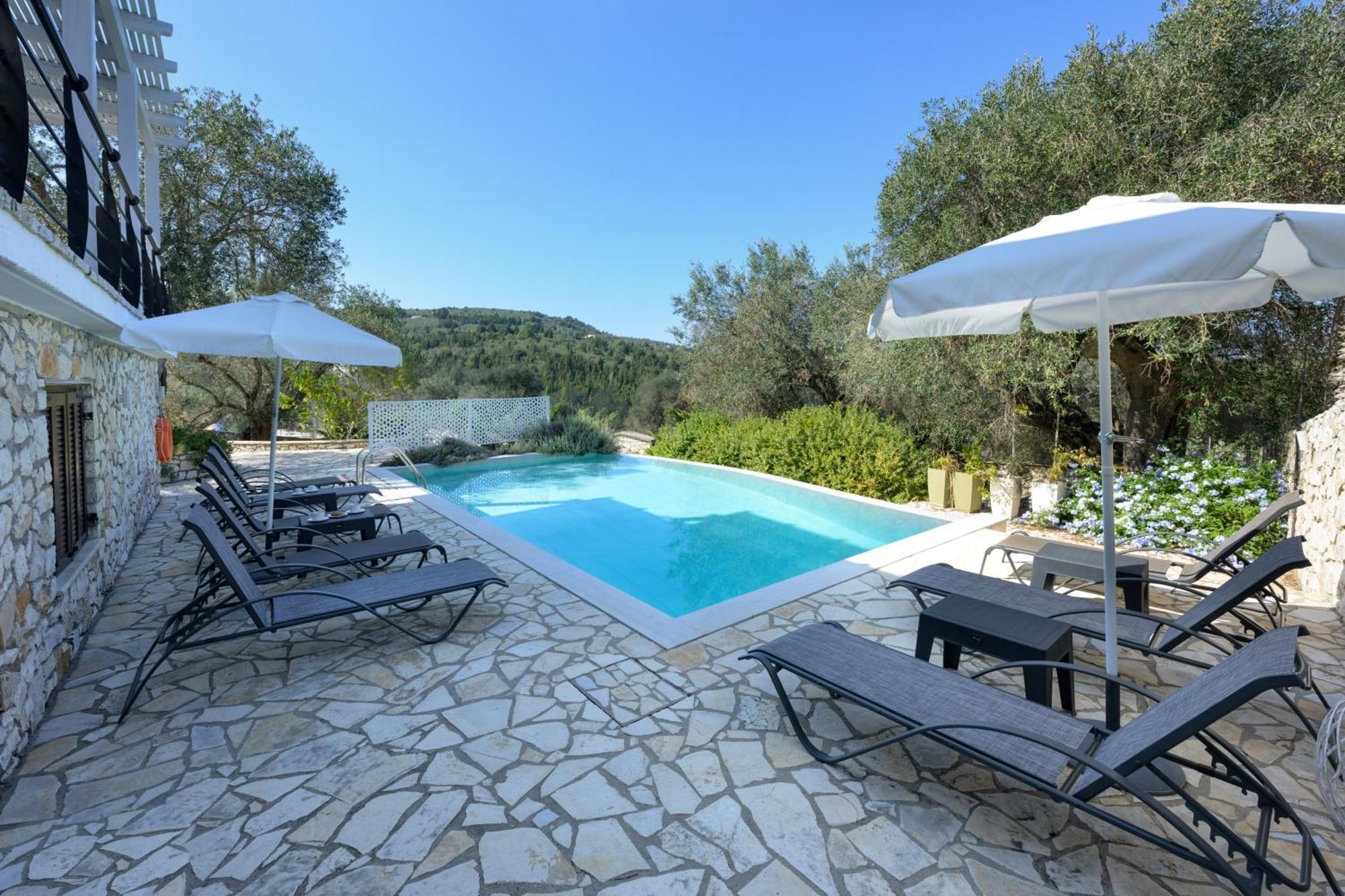 Villa Bougarini Haven Family Villa Rock Pool Oasis Ieromonachos Екстер'єр фото