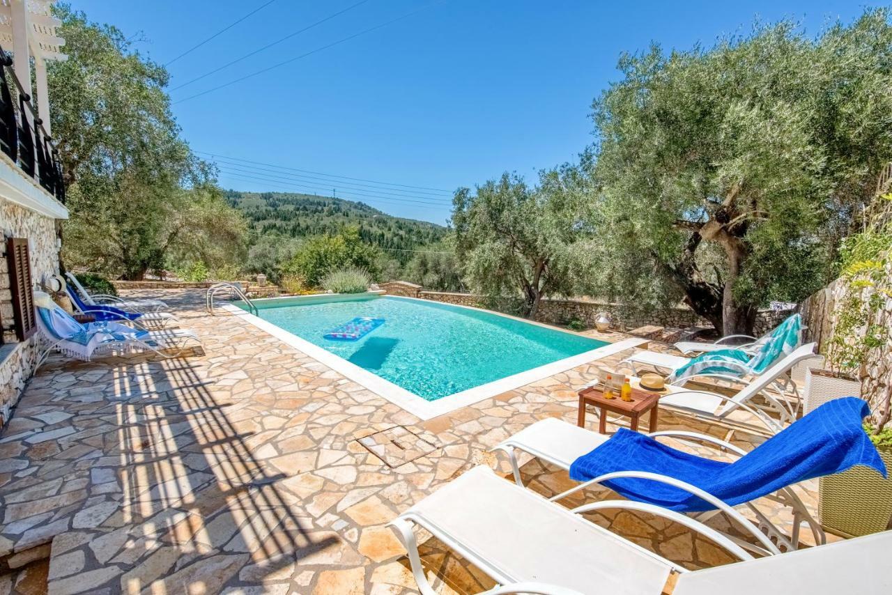 Villa Bougarini Haven Family Villa Rock Pool Oasis Ieromonachos Екстер'єр фото