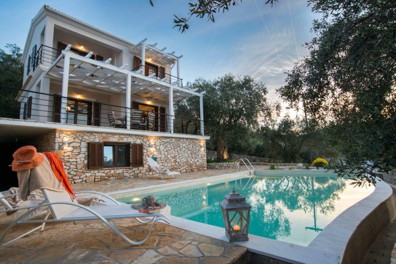 Villa Bougarini Haven Family Villa Rock Pool Oasis Ieromonachos Екстер'єр фото