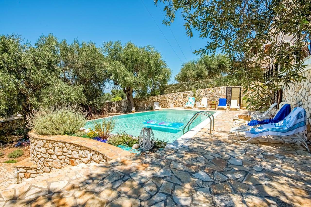 Villa Bougarini Haven Family Villa Rock Pool Oasis Ieromonachos Екстер'єр фото